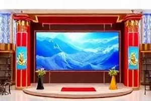 片场换角通告：两版通稿的时间戳并排留档封面